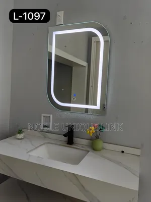 60×80 Mirror With Multiple Lights
