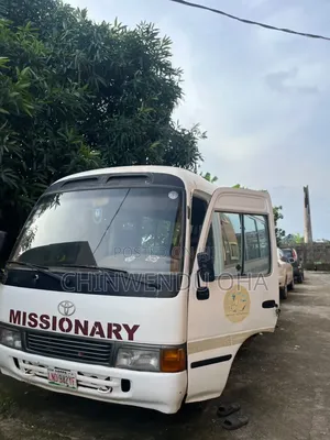 Toyota Coaster 2005 White