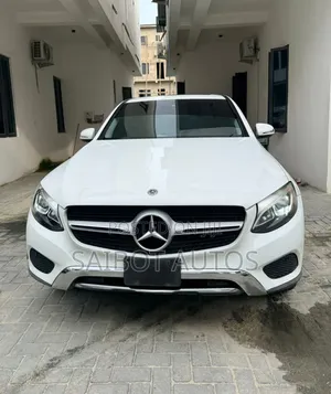 Mercedes-Benz GLC-Class 2017 White