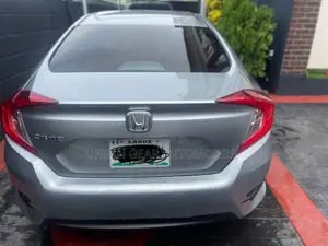 Honda Civic EX 4dr Sedan (2.0L 4cyl) 2017 Silver