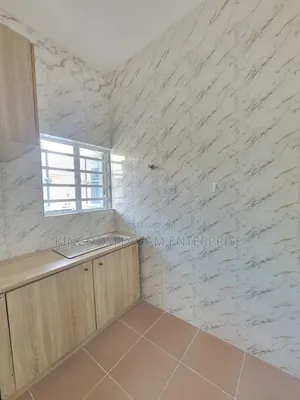 3bdrm Block of Flats in Surulere Lagos, Masha for sale
