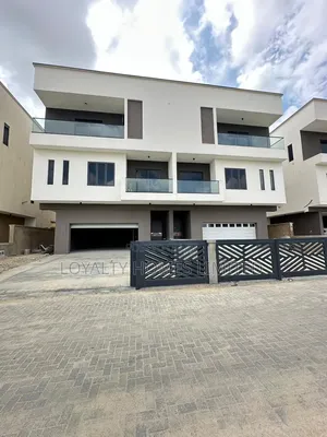 4bdrm Duplex in Lekki Phase 1 for sale