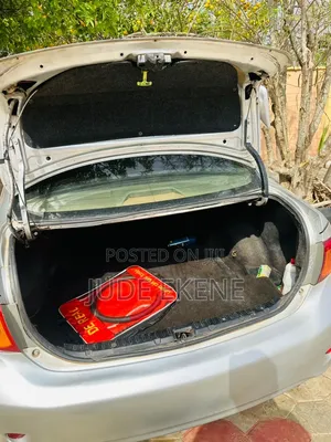 Toyota Corolla 2010 Silver
