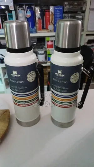 Stanley 1.5 Quart Vacuum Insulated Wide Mouth Bottle With Handle