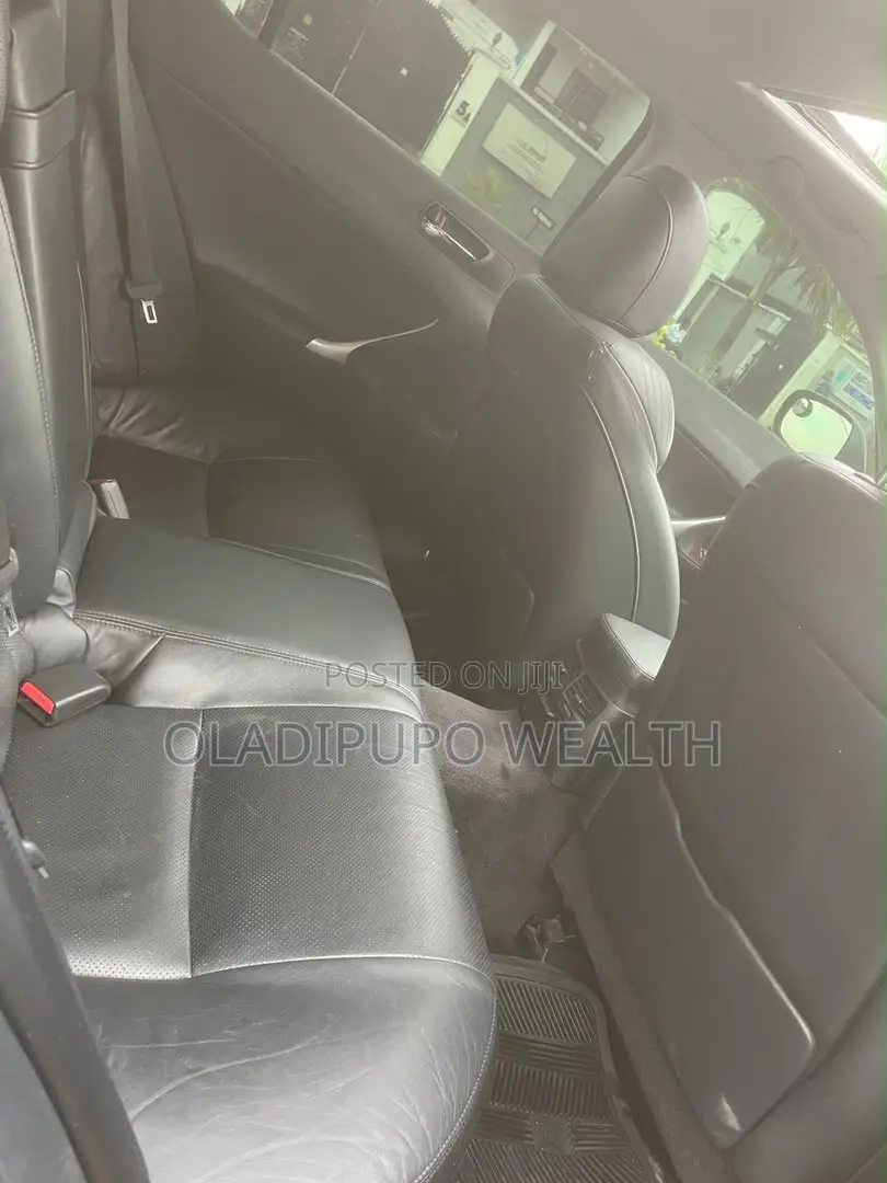 Lexus IS 2010 Gray