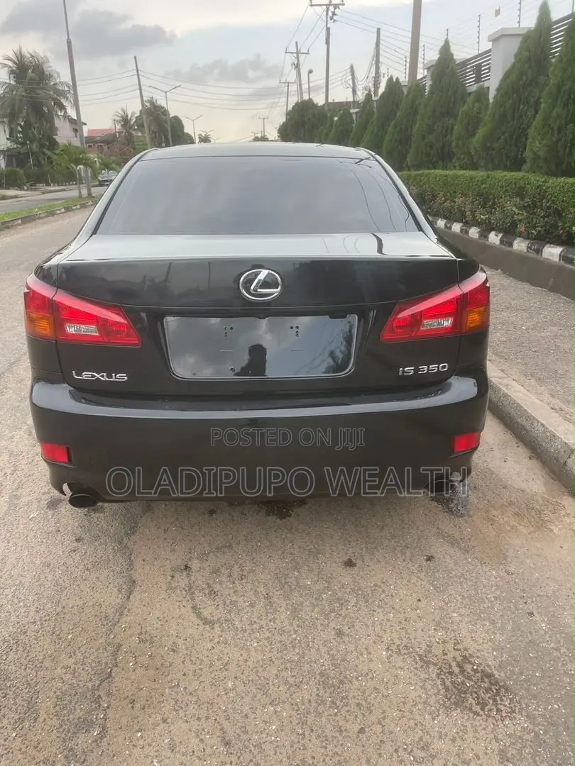 Lexus IS 2010 Gray