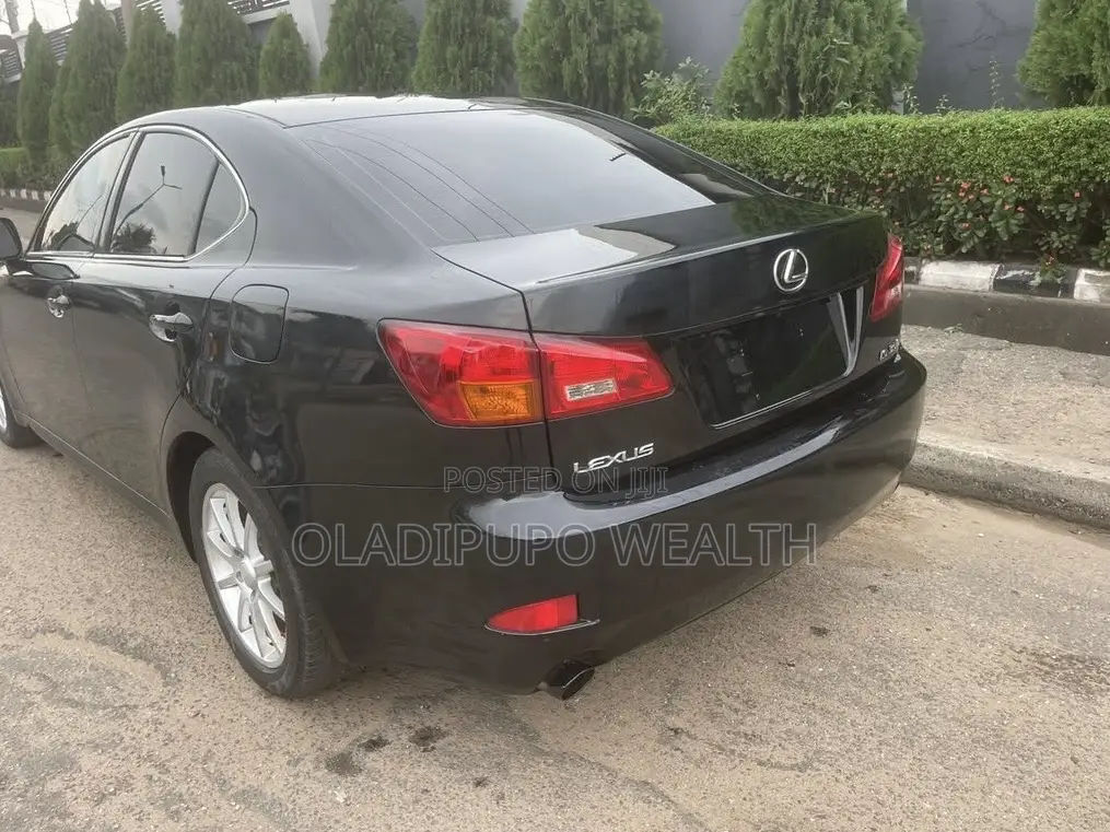 Lexus IS 2010 Gray