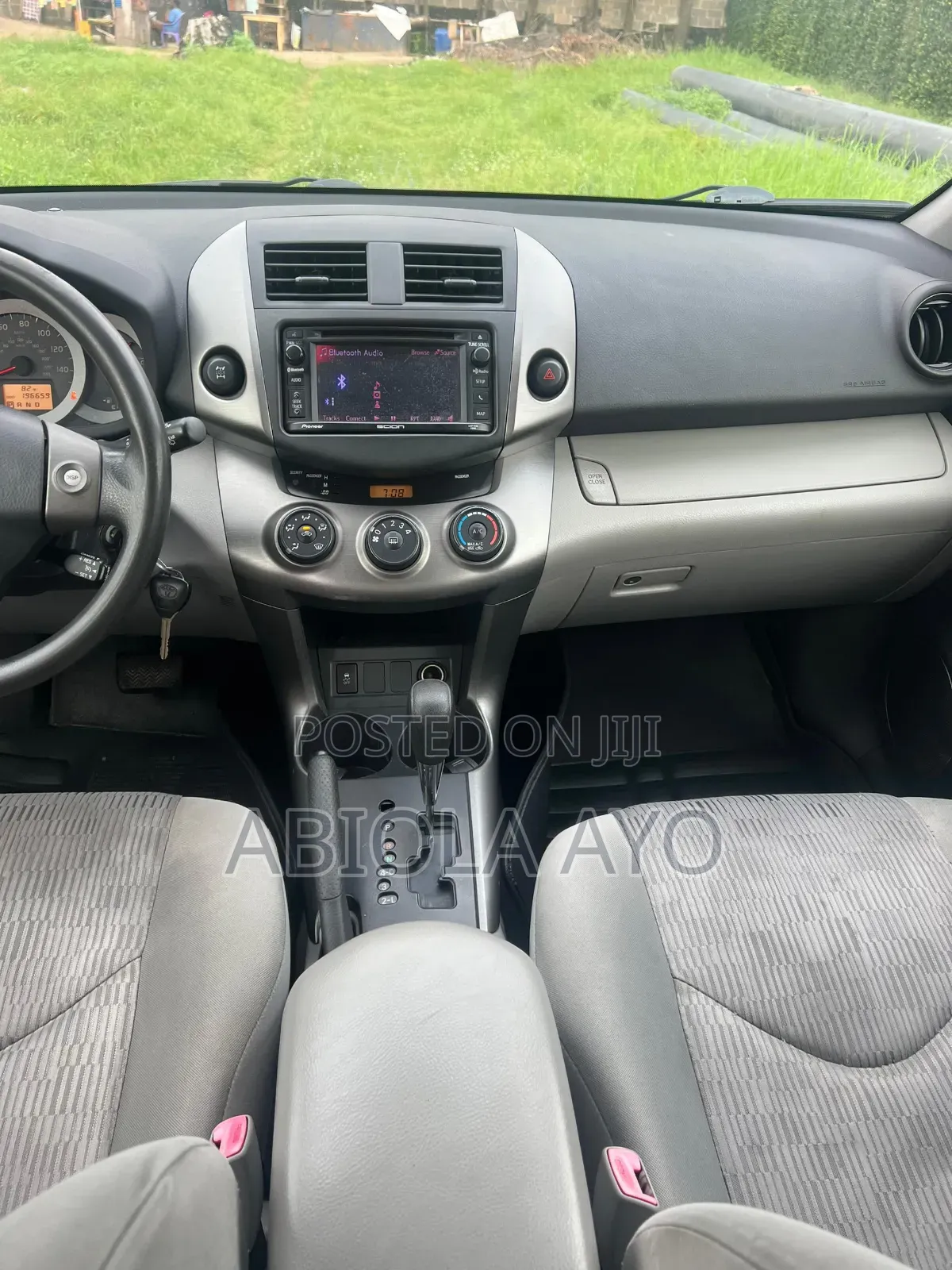 Toyota RAV4 2011 Silver