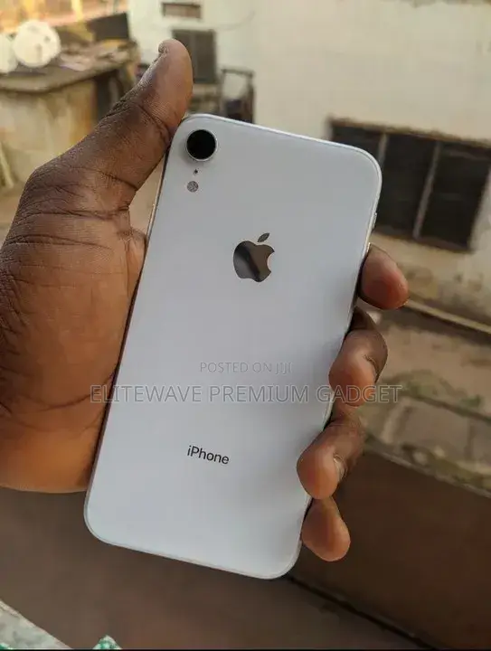 Apple iPhone XR 64 GB