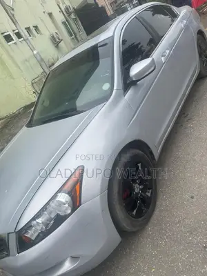 Honda Accord 2011 Silver