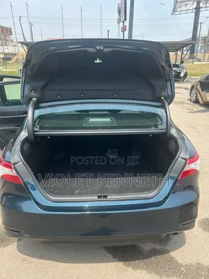 Toyota Camry 2019 Green