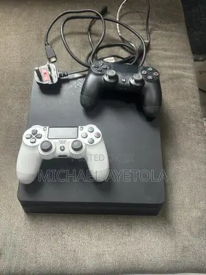 Ps4 Hacked With 8 Latest Games Like Fc26/Mk11/Call of Duty and Two Pad