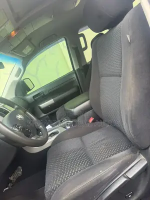 Toyota Tundra CrewMax Limited 5.7L 2010 Gray