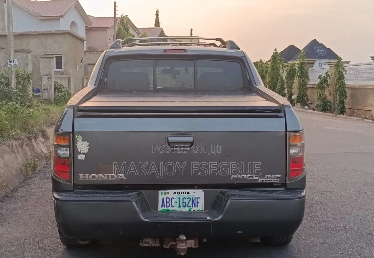 Honda Ridgeline 2008 Gray