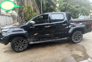Toyota Hilux 2014 Black