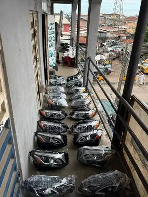 Mercerdes Benz New Mordel Headlight