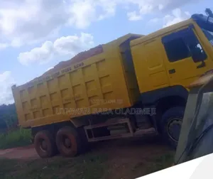 30tons of Filling Sand and Stone Dust