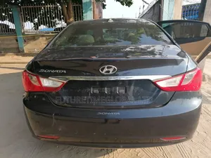 Hyundai Sonata 2013 Black