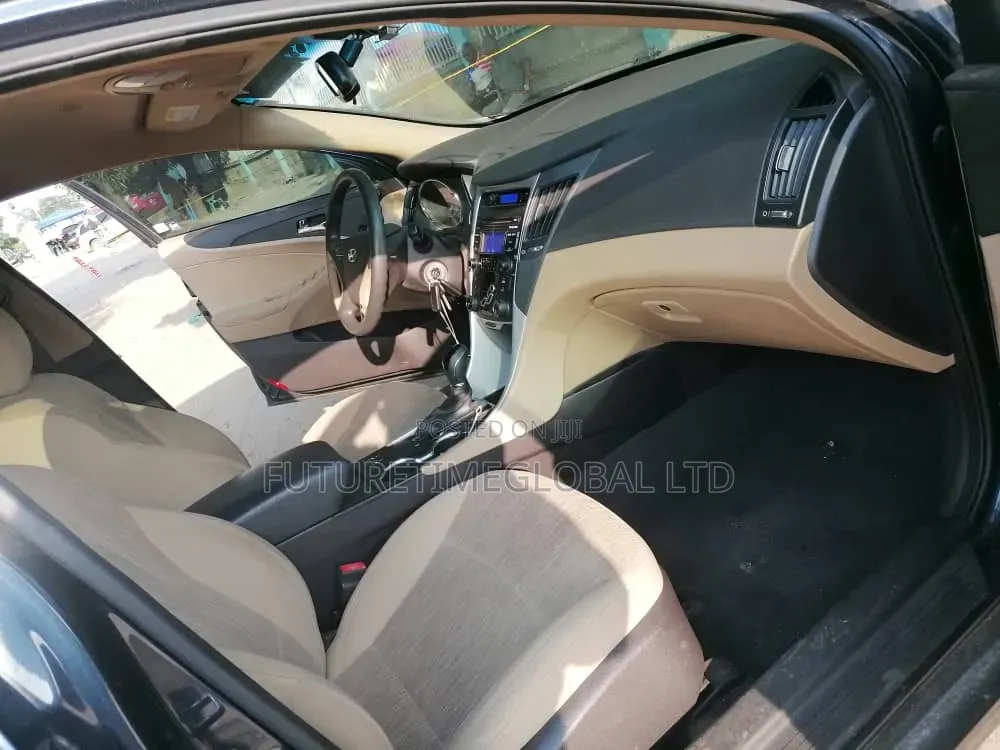 Hyundai Sonata 2013 Black