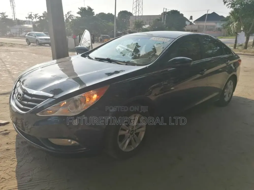 Hyundai Sonata 2013 Black