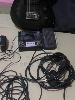 Guitar/Effect Pedal