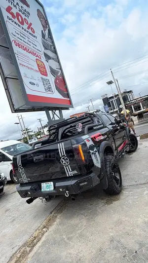 Toyota Tundra 2012 Black