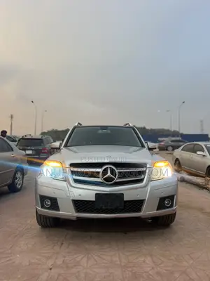 Mercedes-Benz GLK-Class 2010 Silver