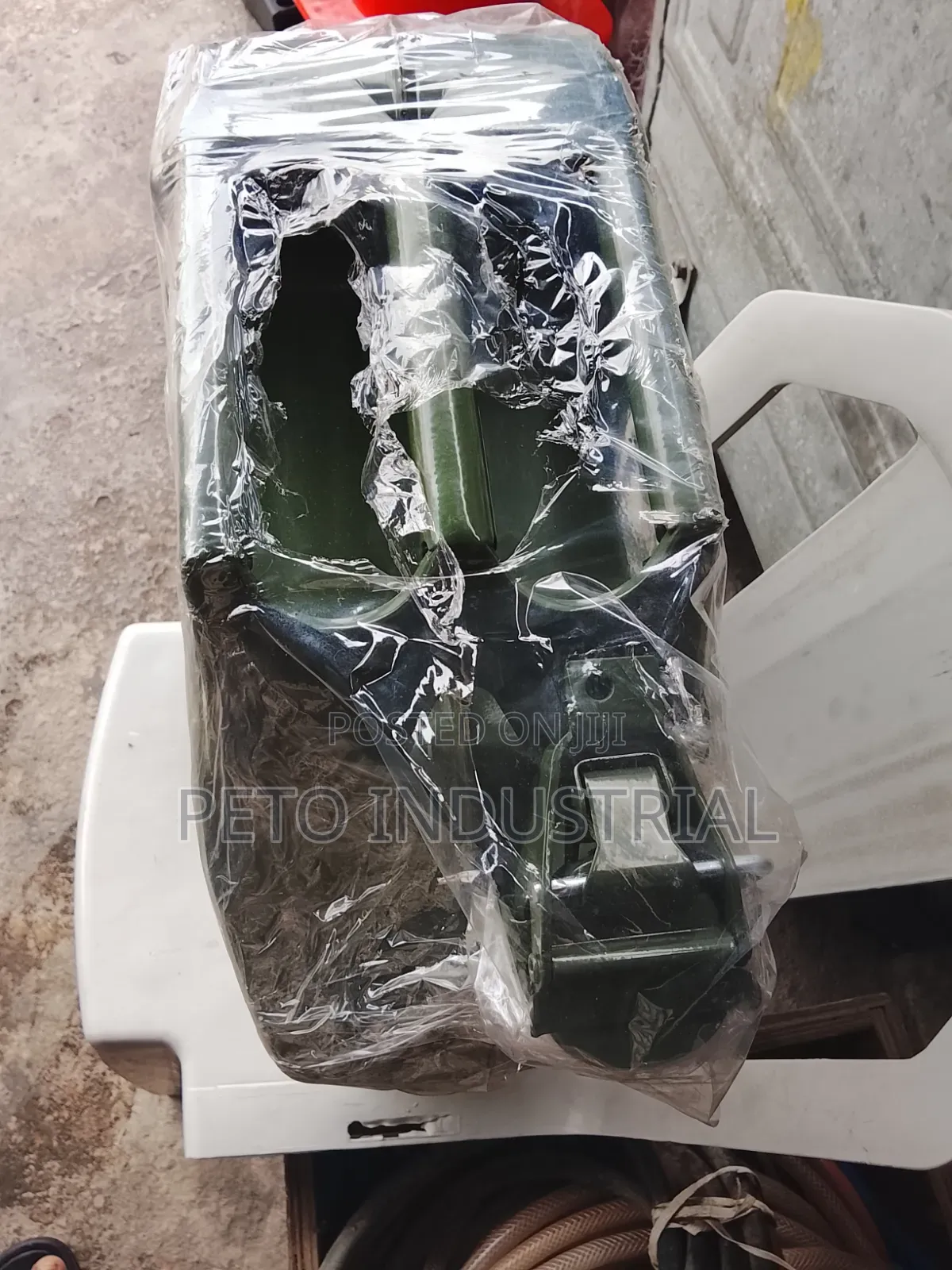 Arm Fuel Jerrycan