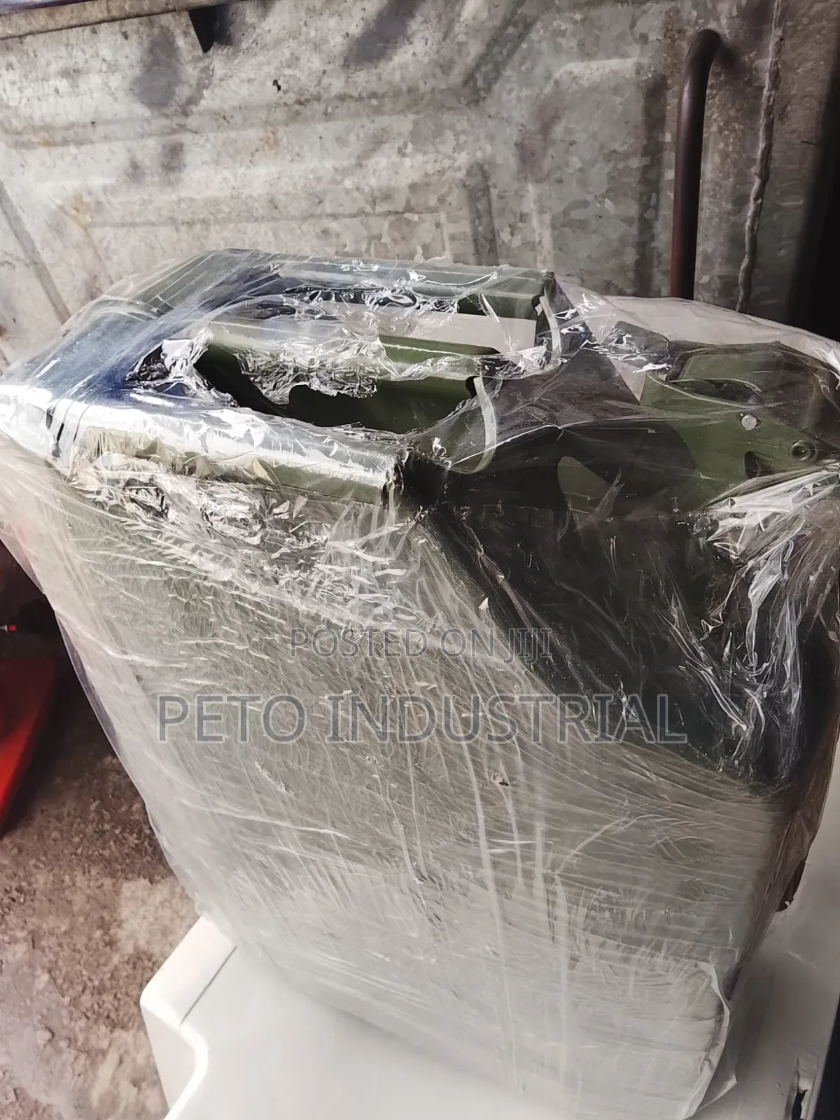 Arm Fuel Jerrycan