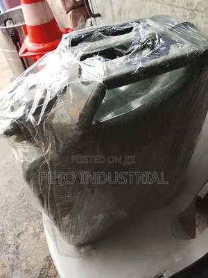 Arm Fuel Jerrycan