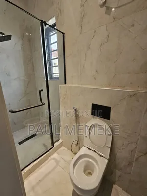 5bdrm Duplex in Gra Estate for rent