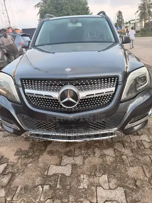 Mercedes-Benz GLK-Class 350 2011 Gray