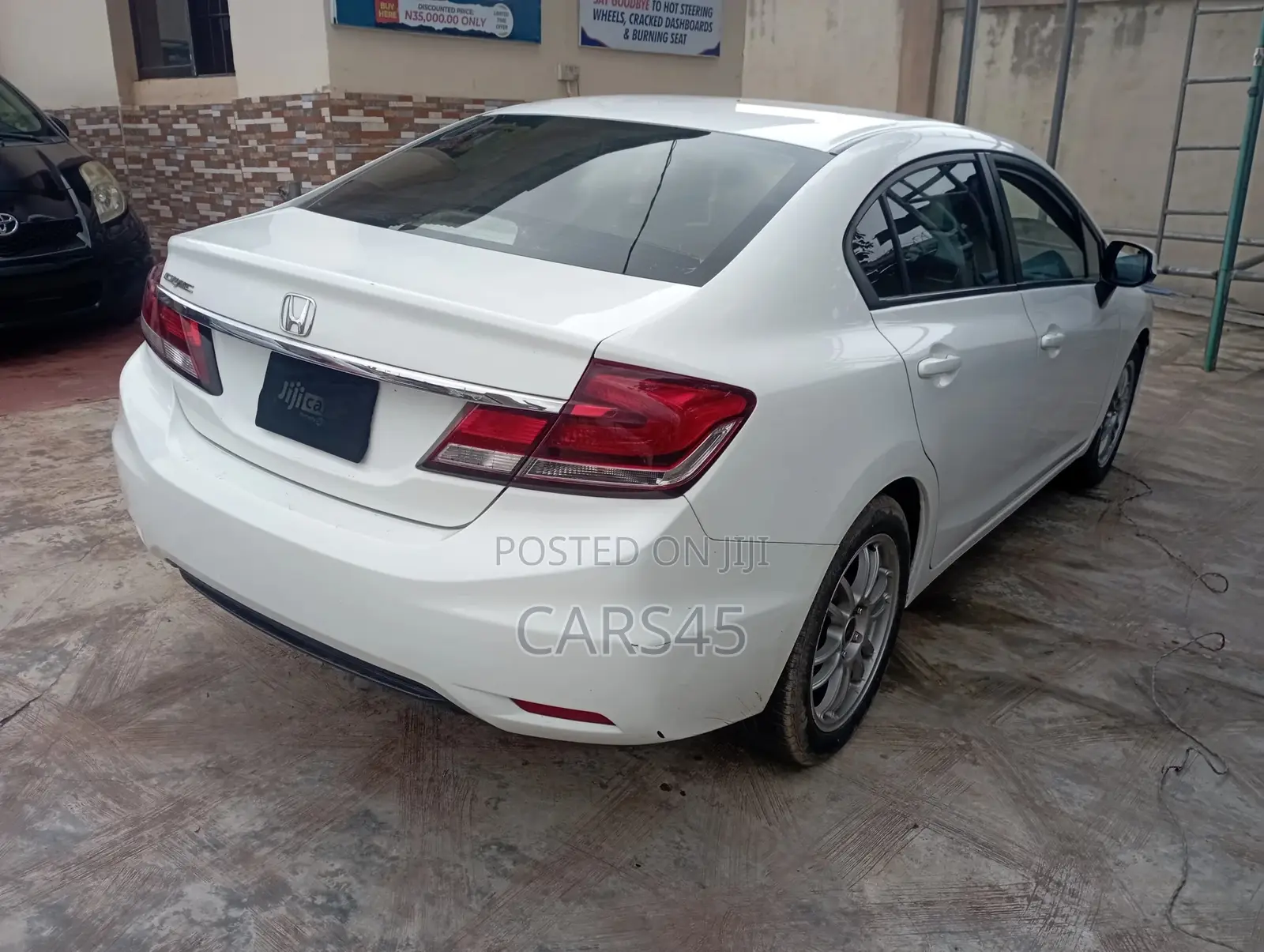 Honda Civic 2013 White