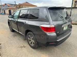 Toyota Highlander 2013
