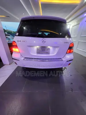 Mercedes-Benz GLK-Class 350 4MATIC 2012 White