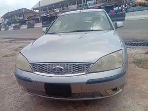 Ford Focus 2009 Green