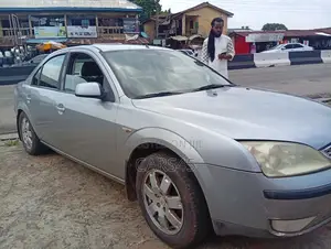 Ford Focus 2009 Green