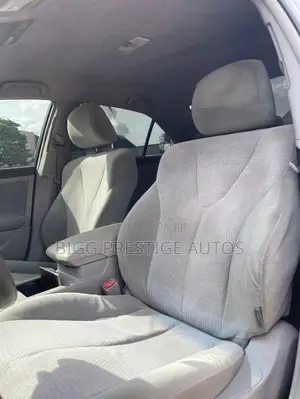 Toyota Camry 2010 Silver