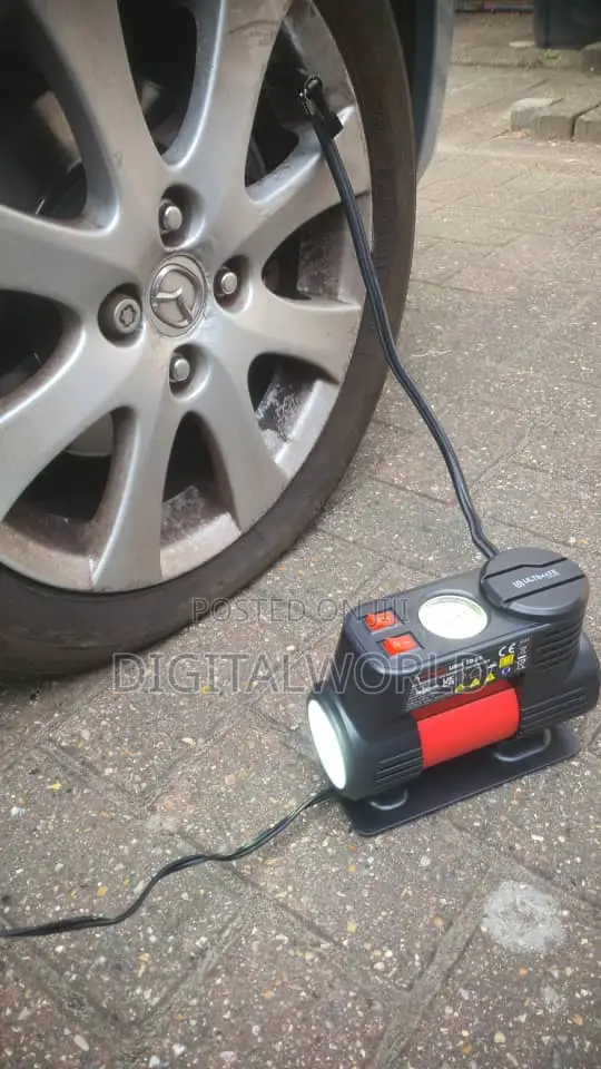 Rechargeable Tyre Pump