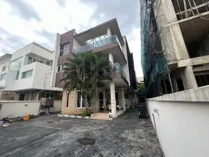 5bdrm House in Banana Island for rent