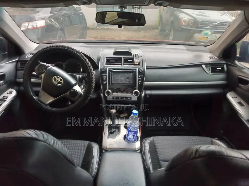 Toyota Camry 2014 Red