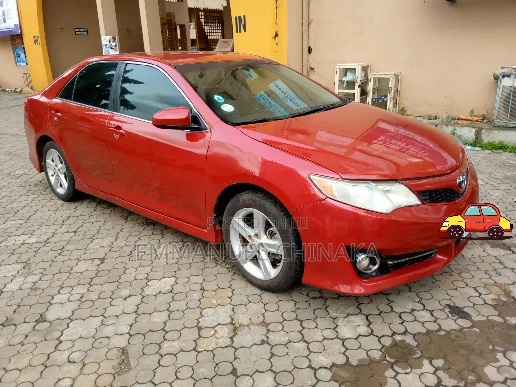 Toyota Camry 2014 Red