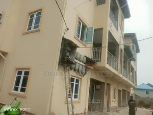 3bdrm Block of Flats in Seaside Estate, Ado / Ajah for rent