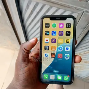 Apple iPhone XR 64 GB Yellow