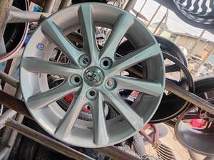 Clean Follow Come,Camry 16,Inch Rims Available