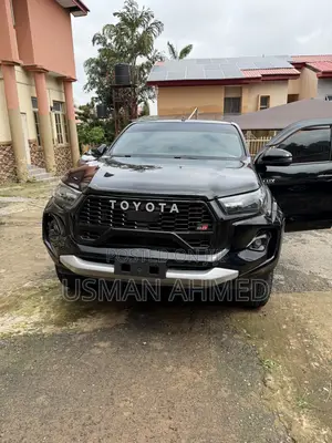 Toyota Hilux 2020 Black