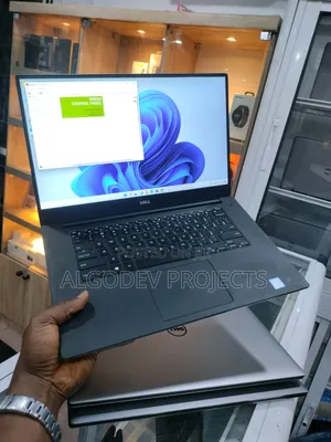 Laptop Dell Precision 5520 16GB Intel Core i7 SSD 512GB