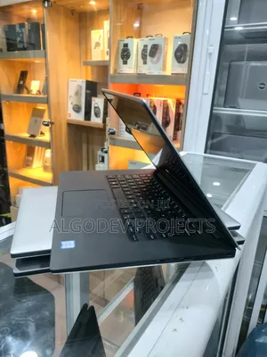 Laptop Dell Precision 5520 16GB Intel Core i7 SSD 512GB