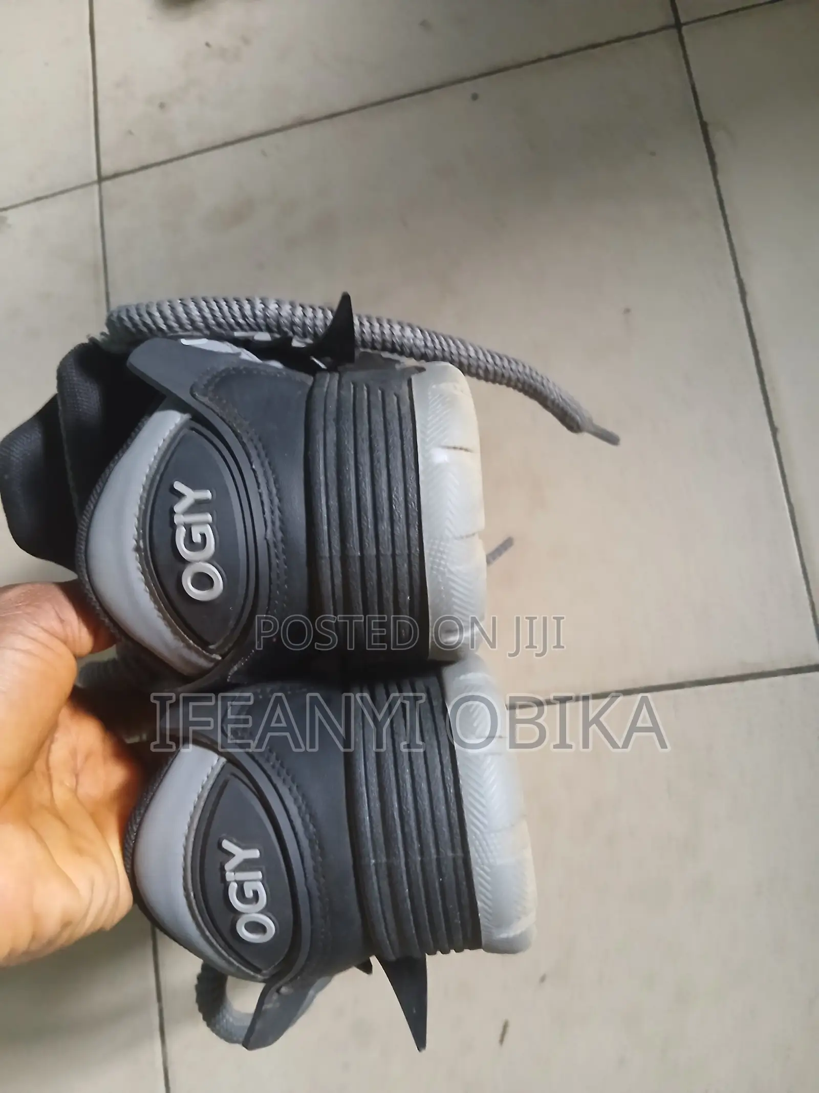 Ogiy Sneakers