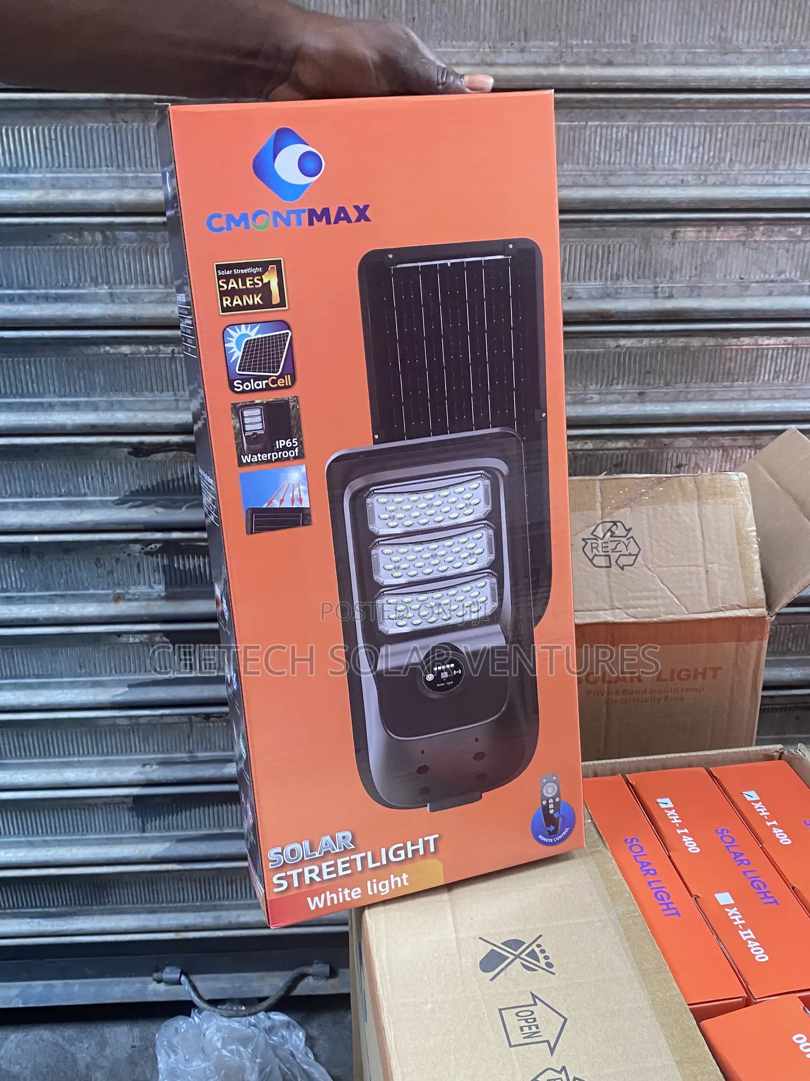 Cmontmax 3 Eye Street Light